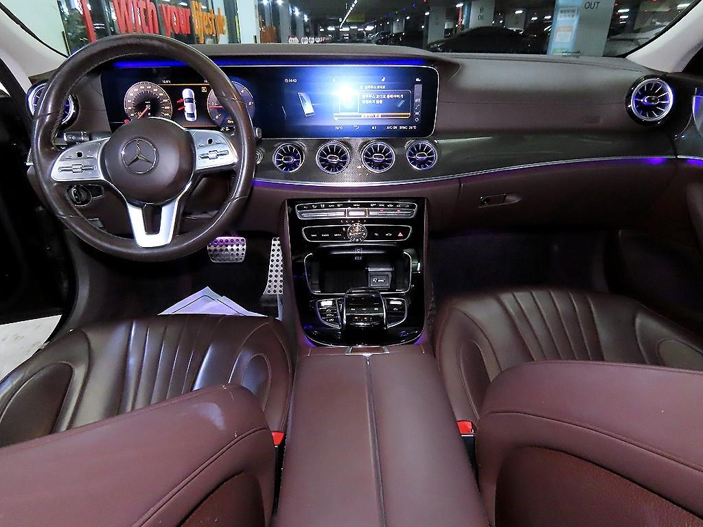 Mercedes Benz CLS Class - Vista 10