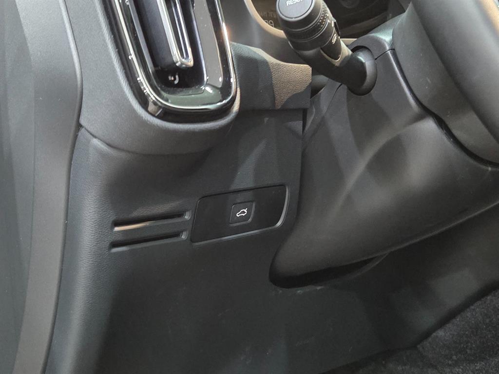 Volvo XC40 2024 Blanco - Importación desde Corea - HF Imports Iquique - Foto 14