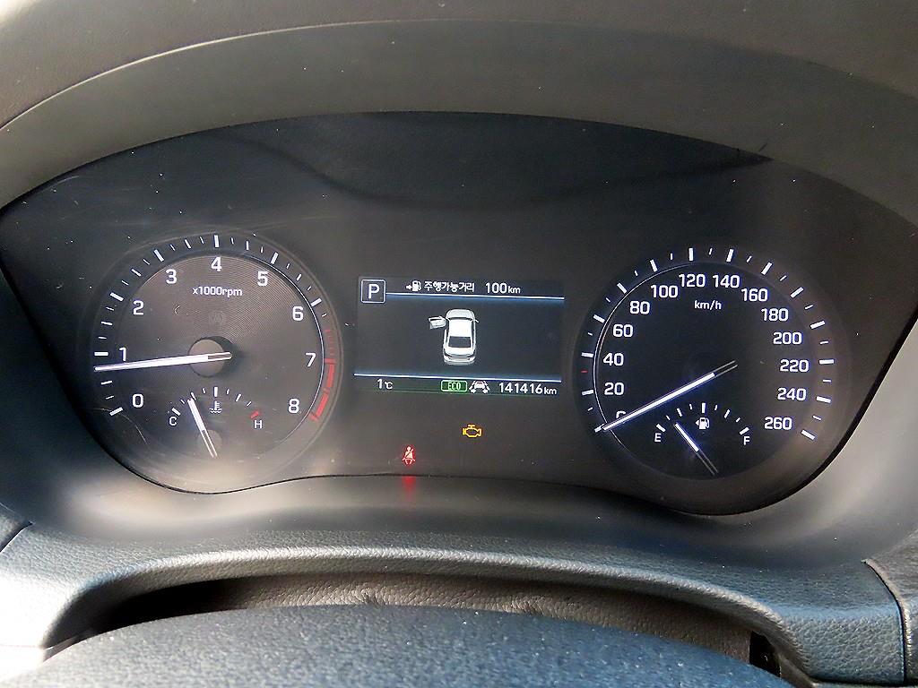 Genesis G80 - Vista 9