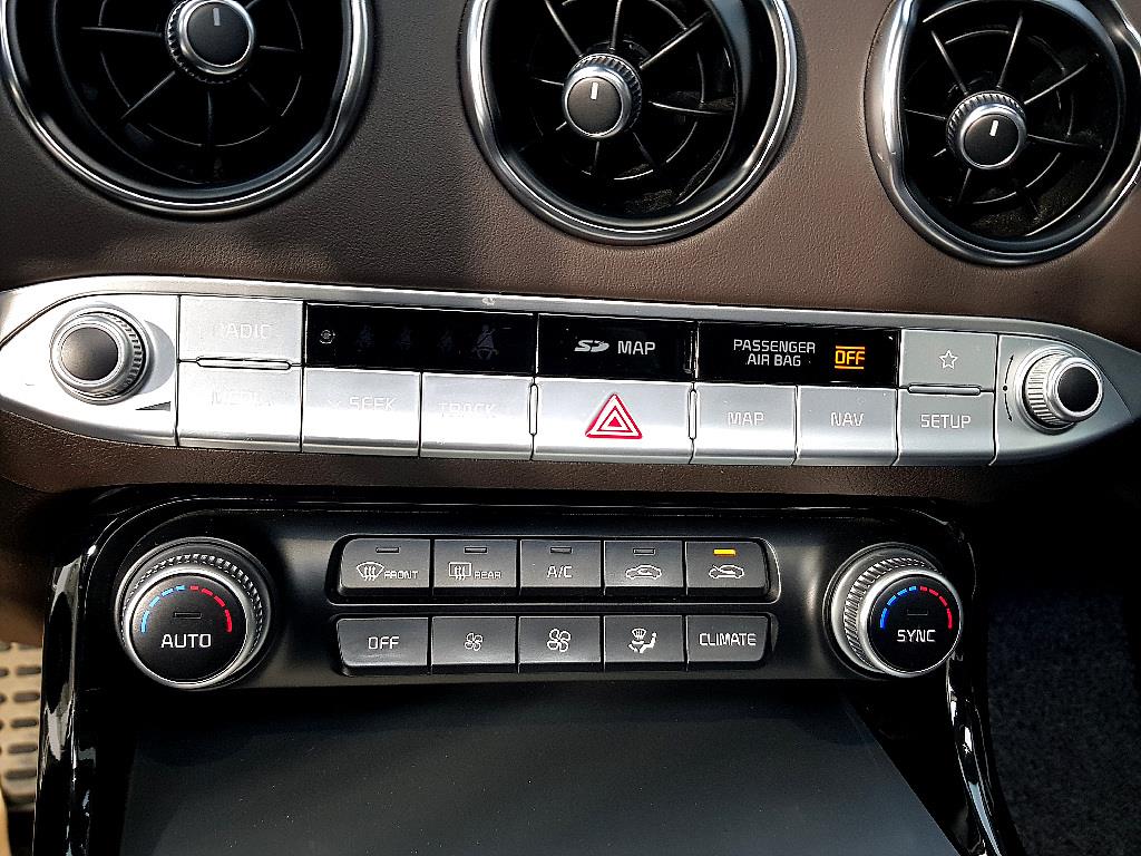 KIA Stinger - Vista 11