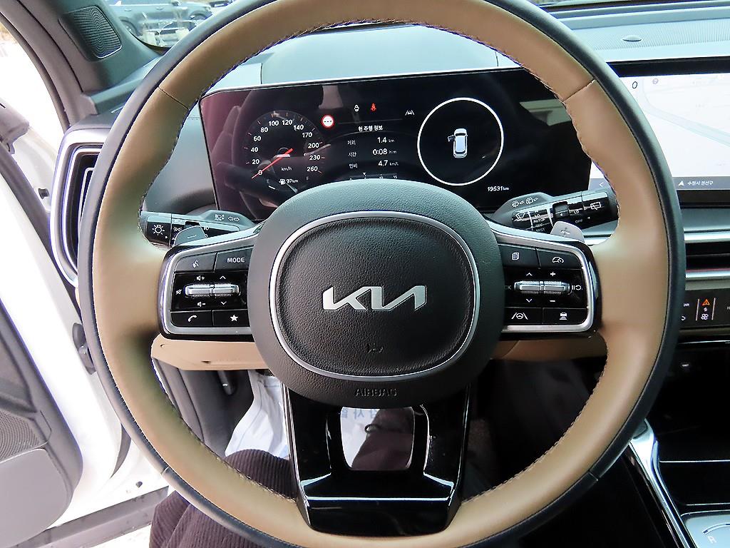 KIA Sorento - Vista 8