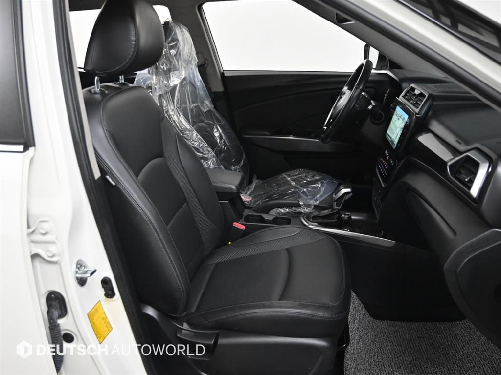 Ssangyong Tivoli - Vista 8