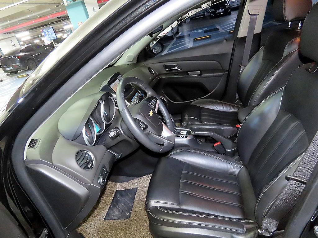 Chevrolet Cruise - Vista 7