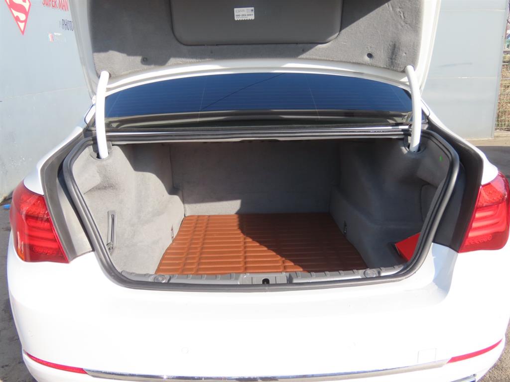 BMW 7 Series - Vista 9