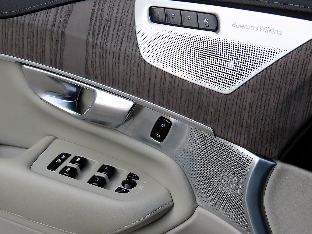 Volvo XC90 - Vista 12