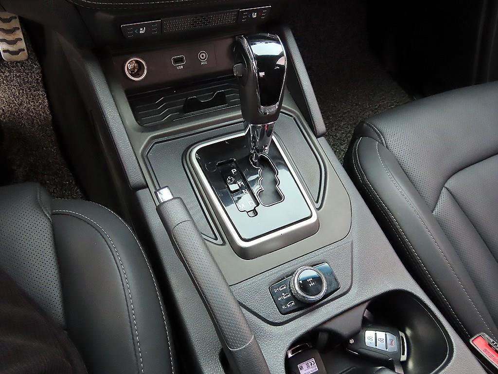 Ssangyong Rexton - Vista 10