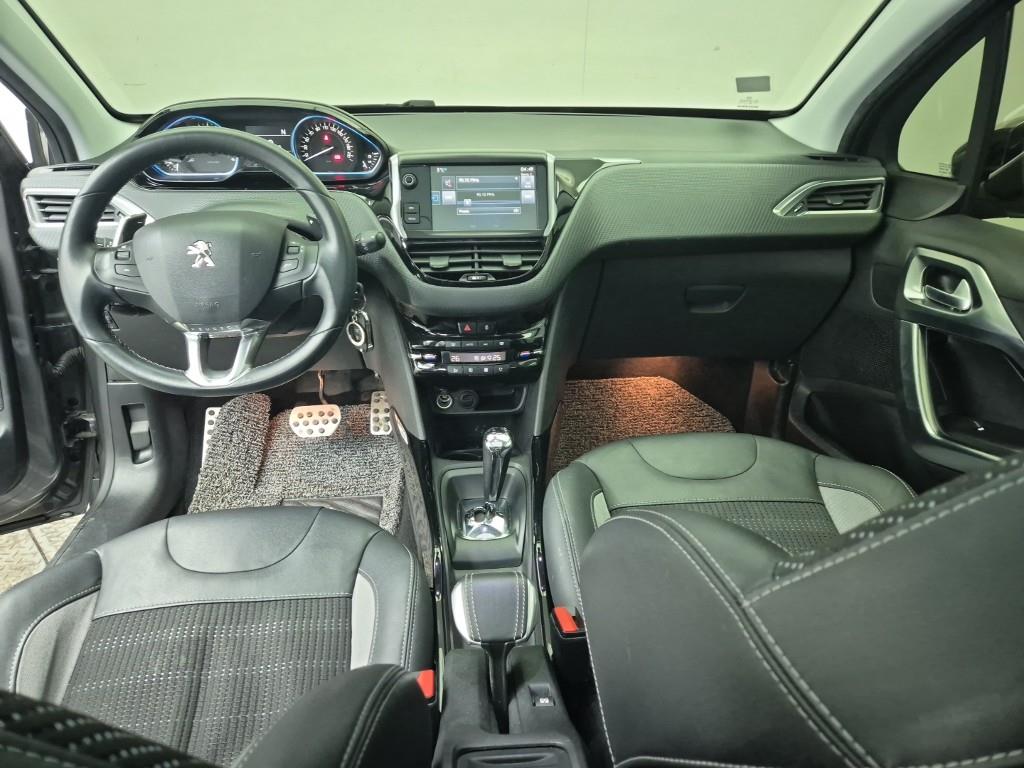 Peugeot 2008 - Vista 5