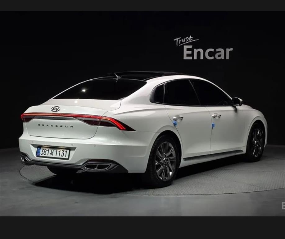 HYUNDAI Grandeur - Vista 2