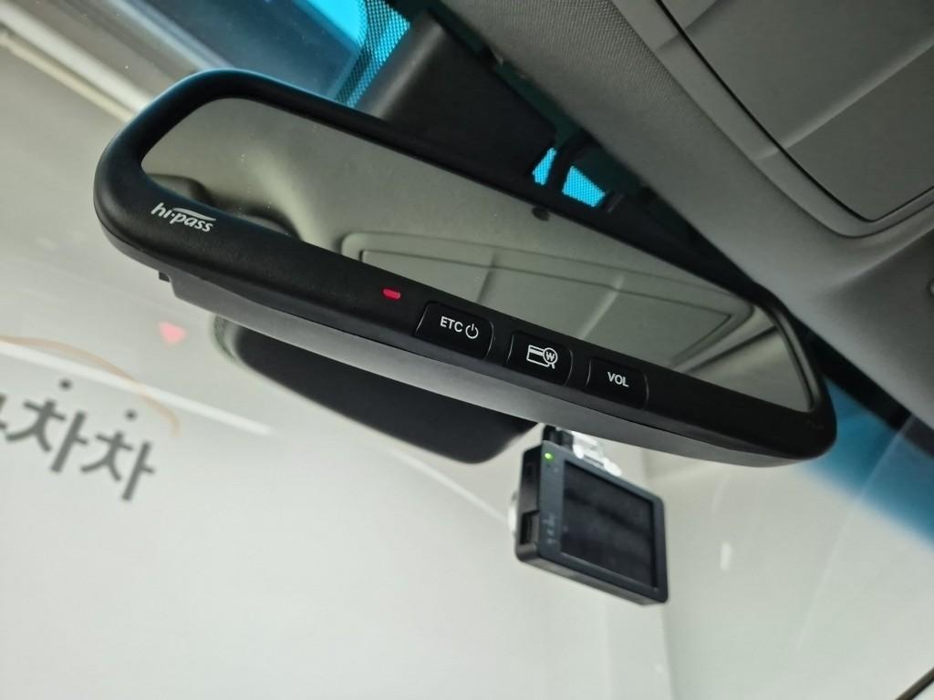 HYUNDAI Grandeur 2018 Negro - Importación desde Corea - HF Imports Iquique - Foto 16