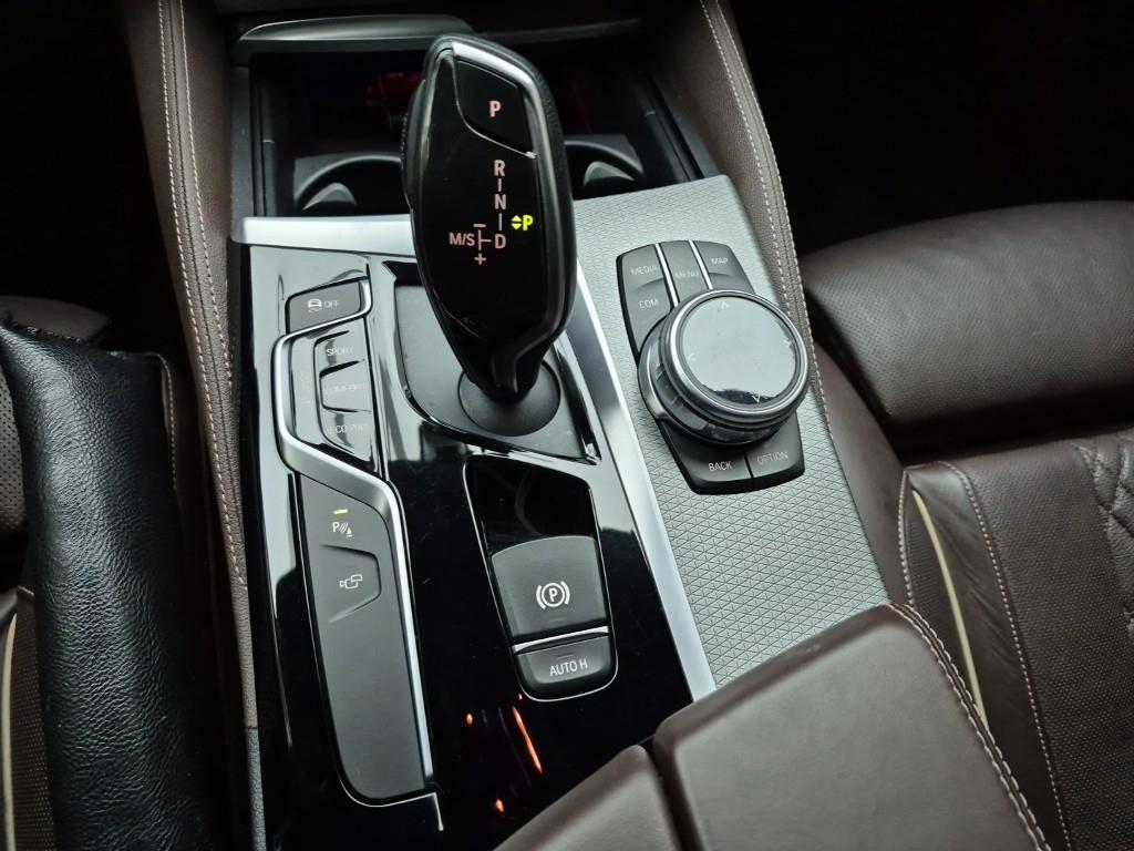 BMW 5 Series - Vista 8