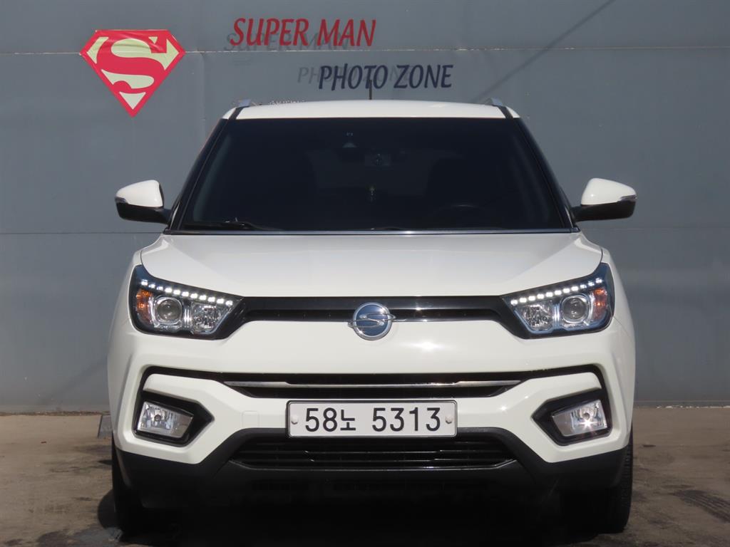 Ssangyong Tivoli - Vista 3