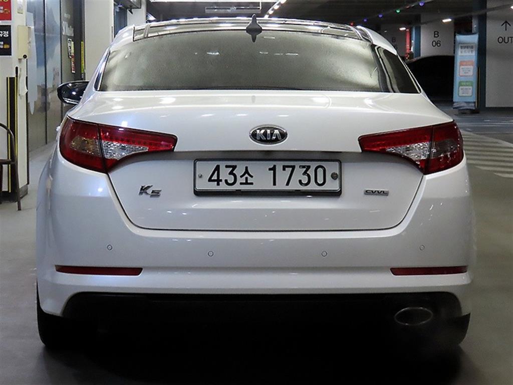 KIA K5 - Vista 5