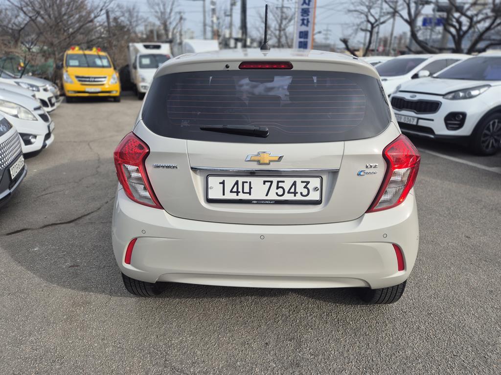 Chevrolet Spark - Vista 6