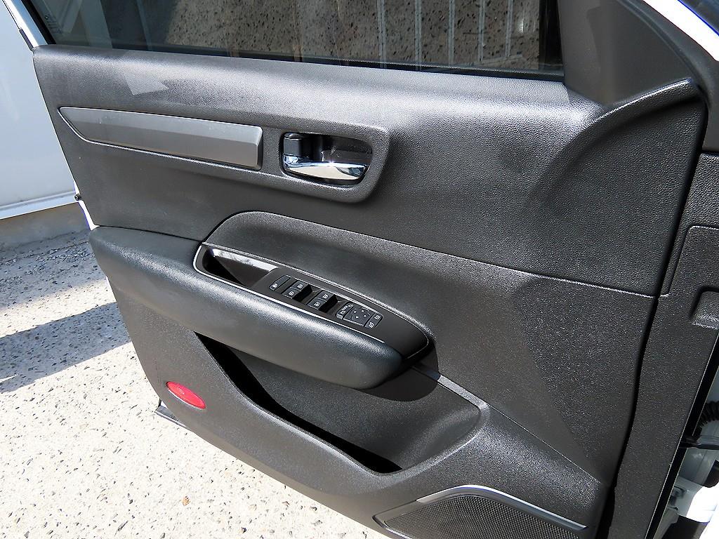 SAMSUNG QM6 - Vista 11