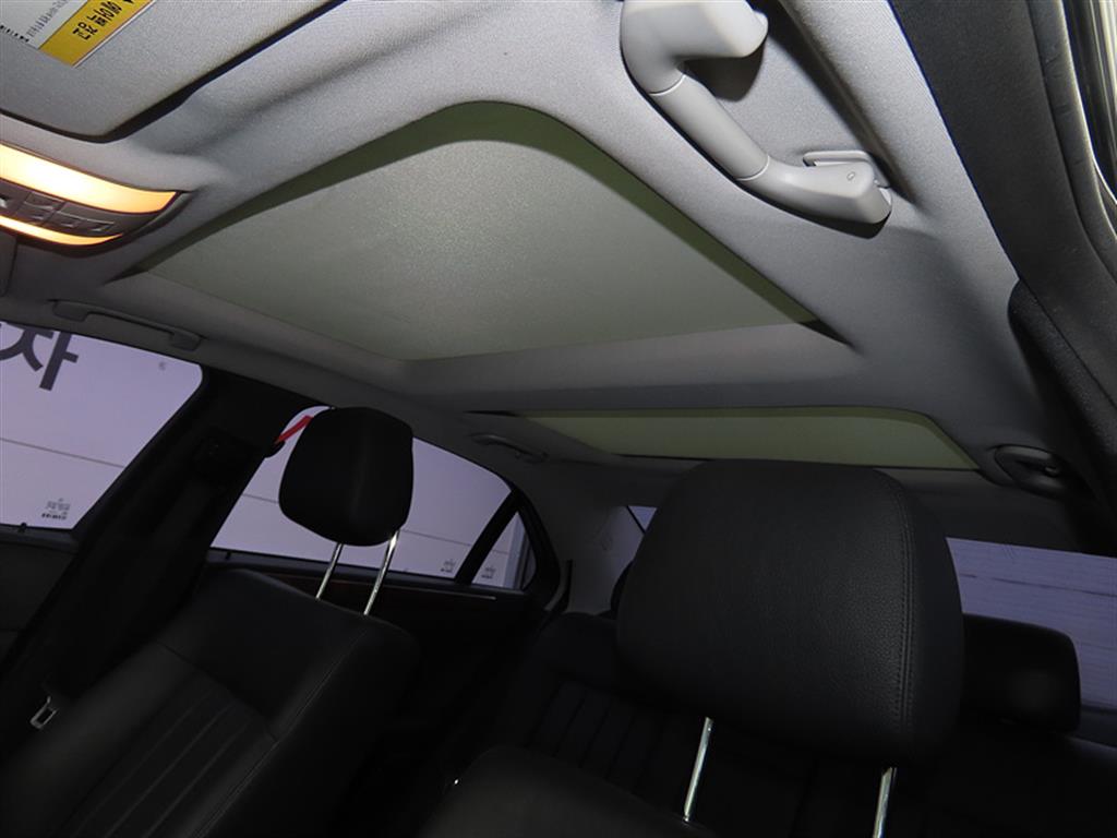 Mercedes Benz E class 2011 Negro - Importación desde Corea - HF Imports Iquique - Foto 16