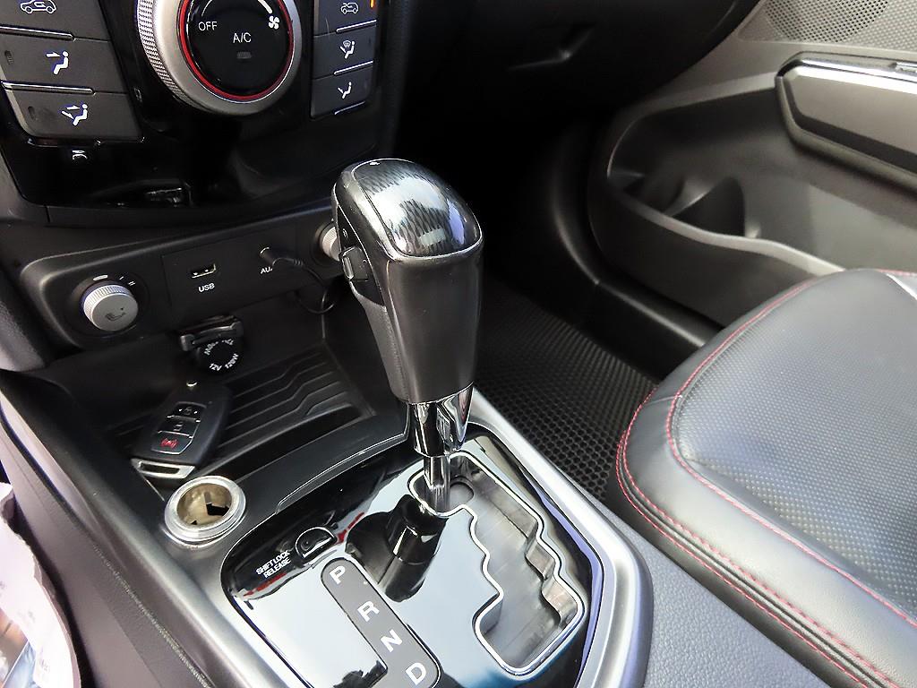 Ssangyong Tivoli - Vista 11