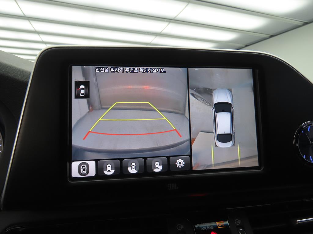 HYUNDAI Grandeur - Vista 10