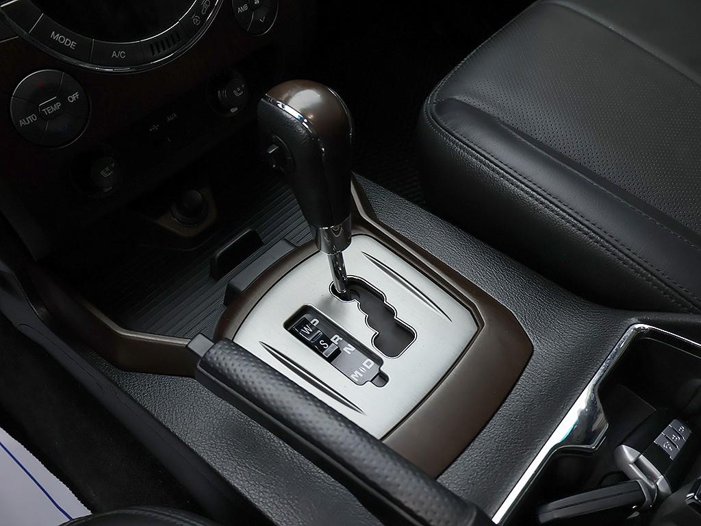 Ssangyong Rexton 2015 Negro - Importación desde Corea - HF Imports Iquique - Foto 10