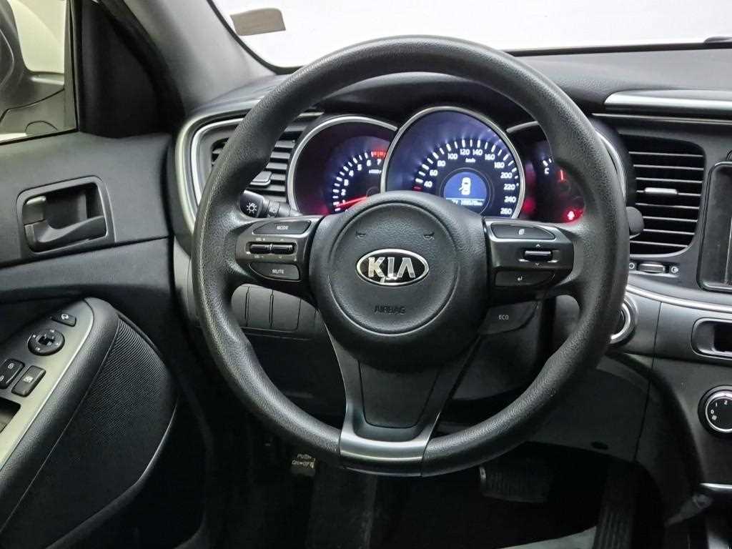 KIA K5 - Vista 9