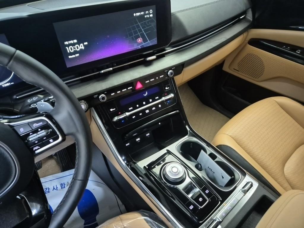 KIA Carnival - Vista 10