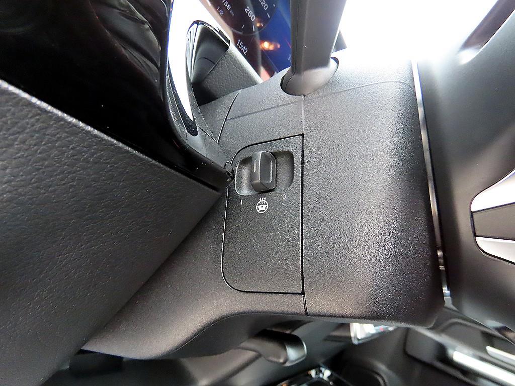 Mercedes Benz GLA Class - Vista 12