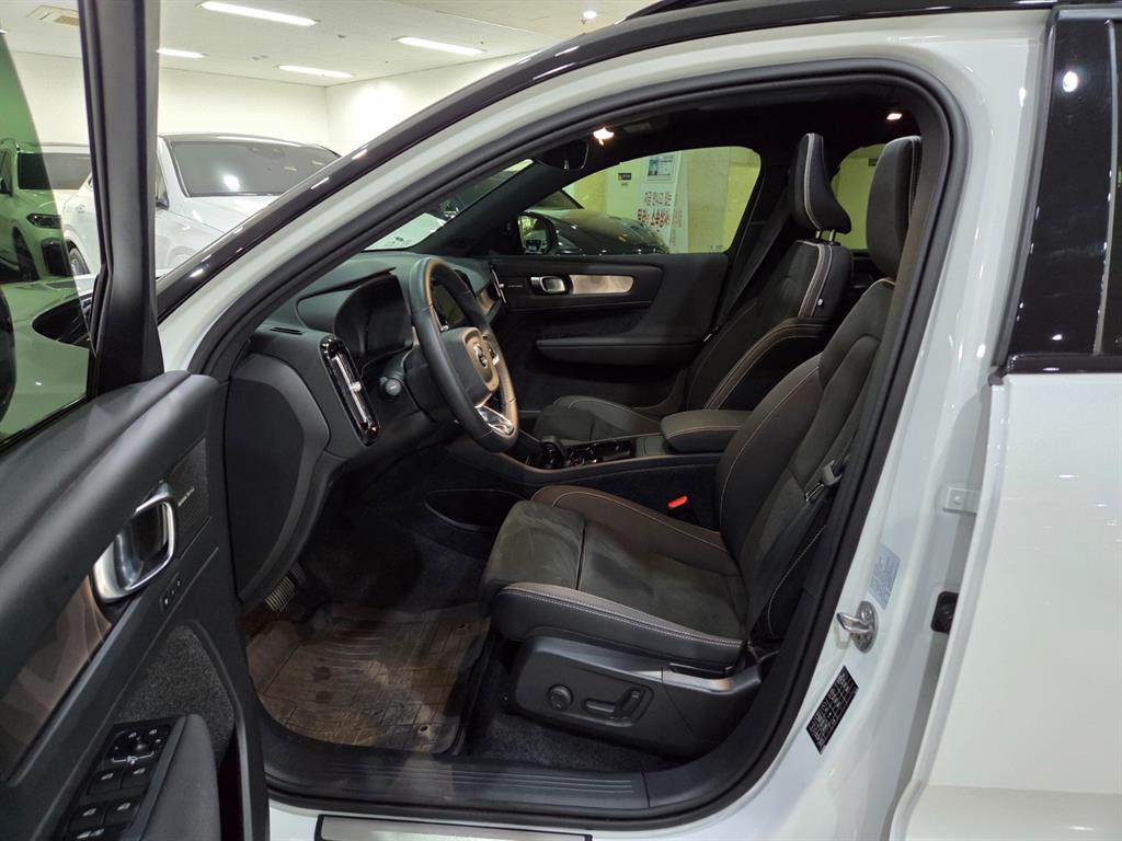 Volvo XC40 - Vista 6