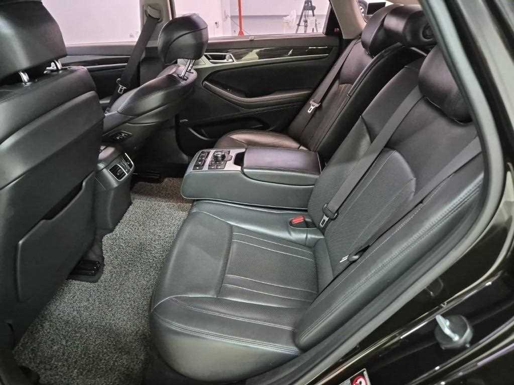 Genesis G80 - Vista 12