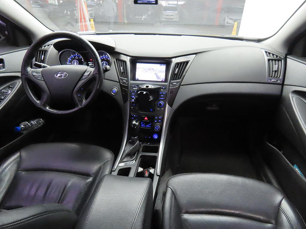 HYUNDAI Sonata - Vista 5