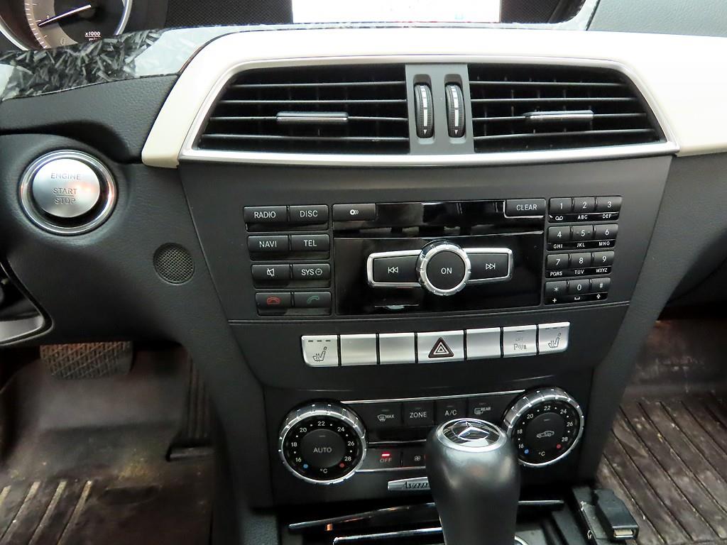 Mercedes Benz C Class - Vista 10