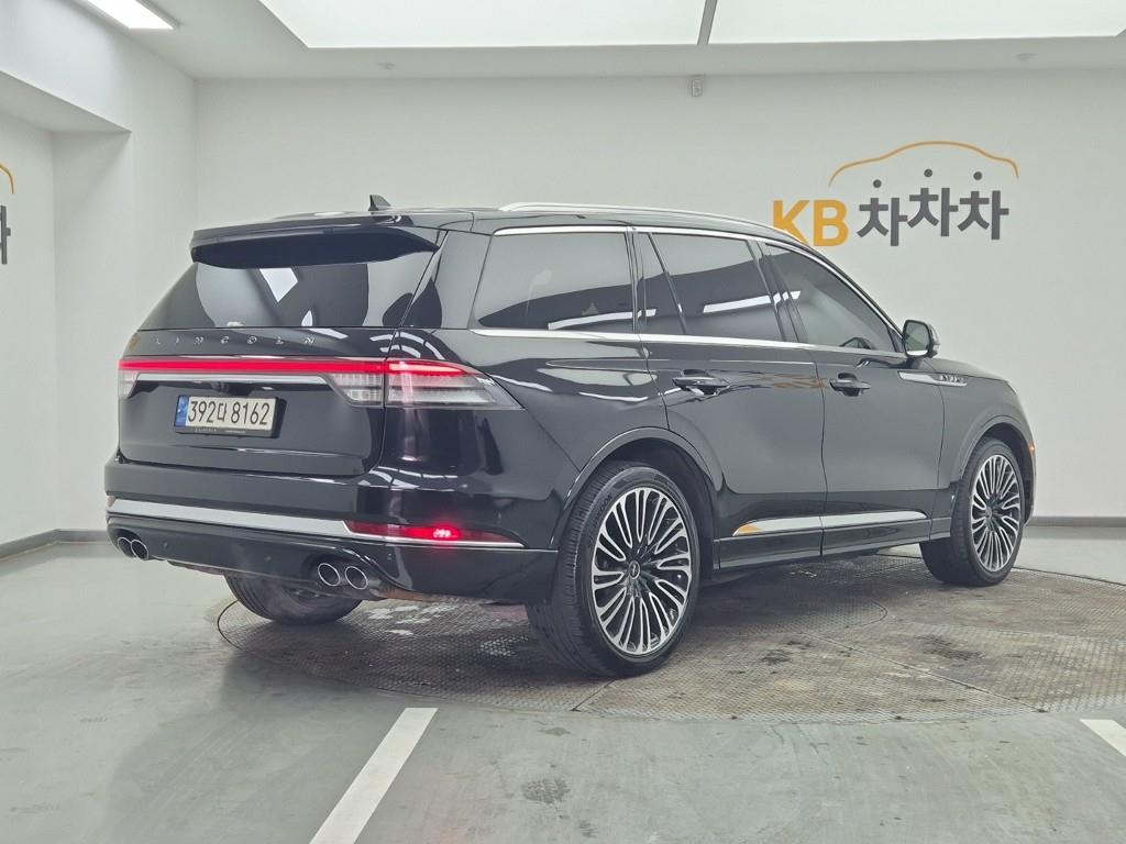 Lincoln Aviator - Vista 4