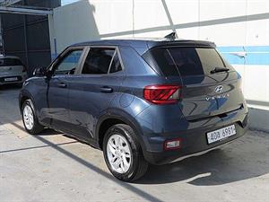 HYUNDAI Venue - Vista 8