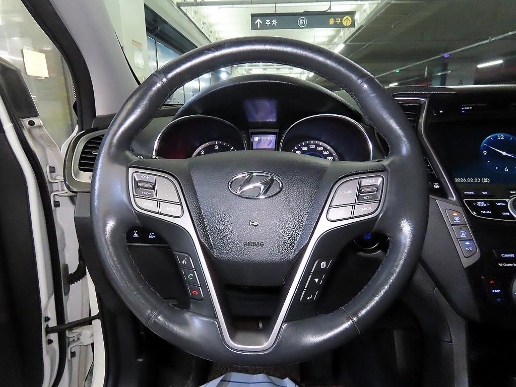 HYUNDAI Maxcruz - Vista 8