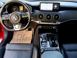 KIA Stinger - Vista 10