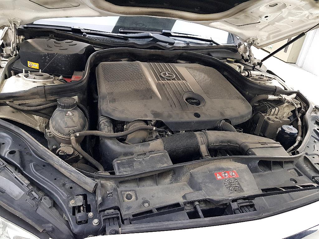 Mercedes Benz E class - Vista 6