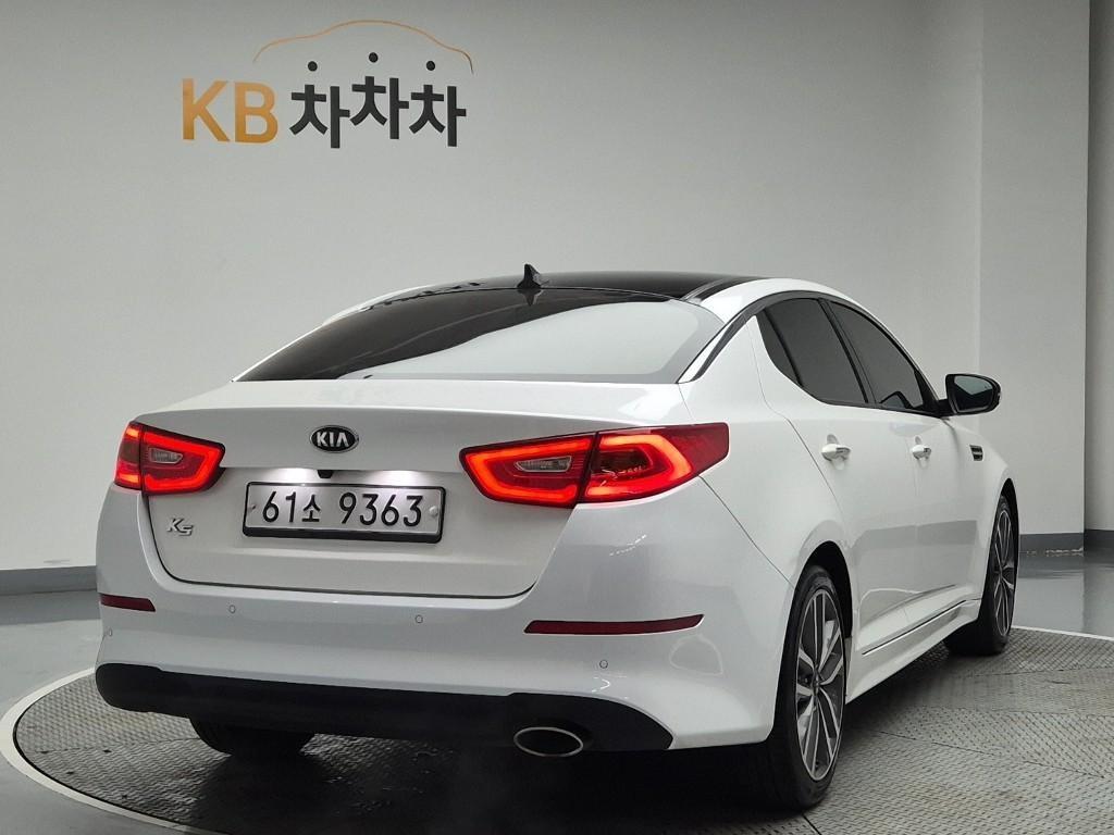 KIA K5 - Vista 4