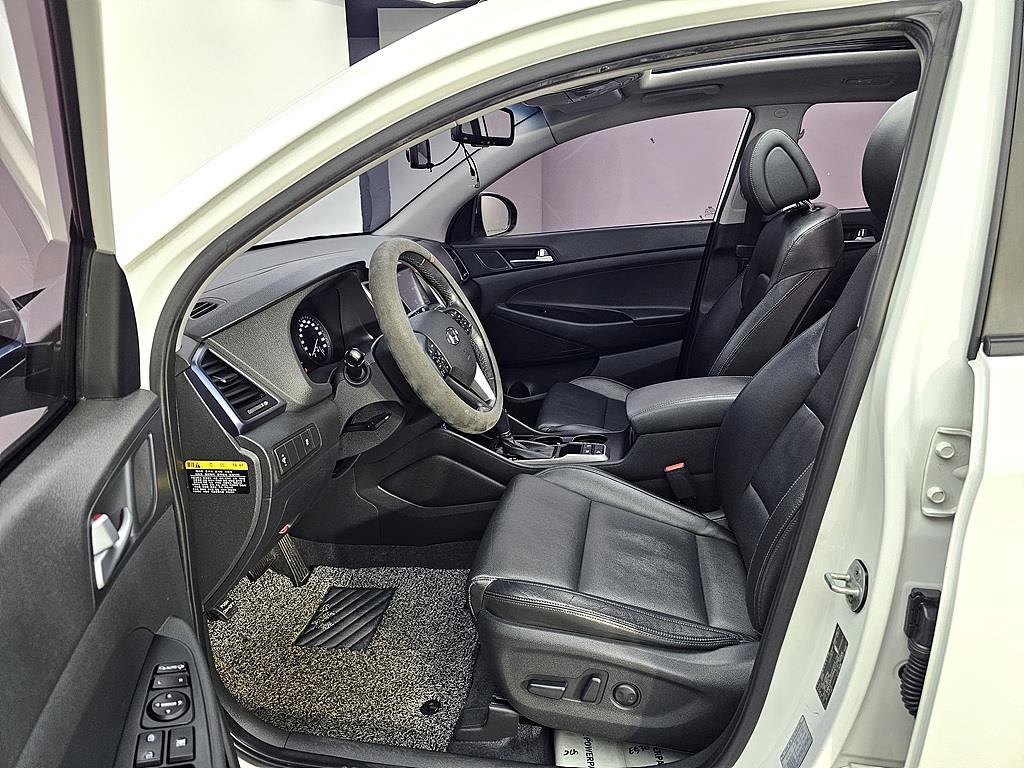 HYUNDAI Tucson - Vista 8