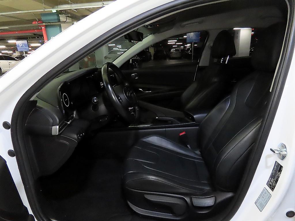 HYUNDAI Avante - Vista 6