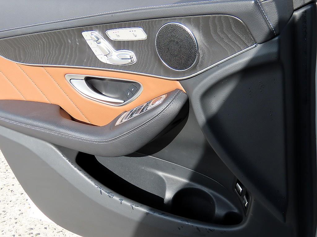 Mercedes Benz GLC Class - Vista 11