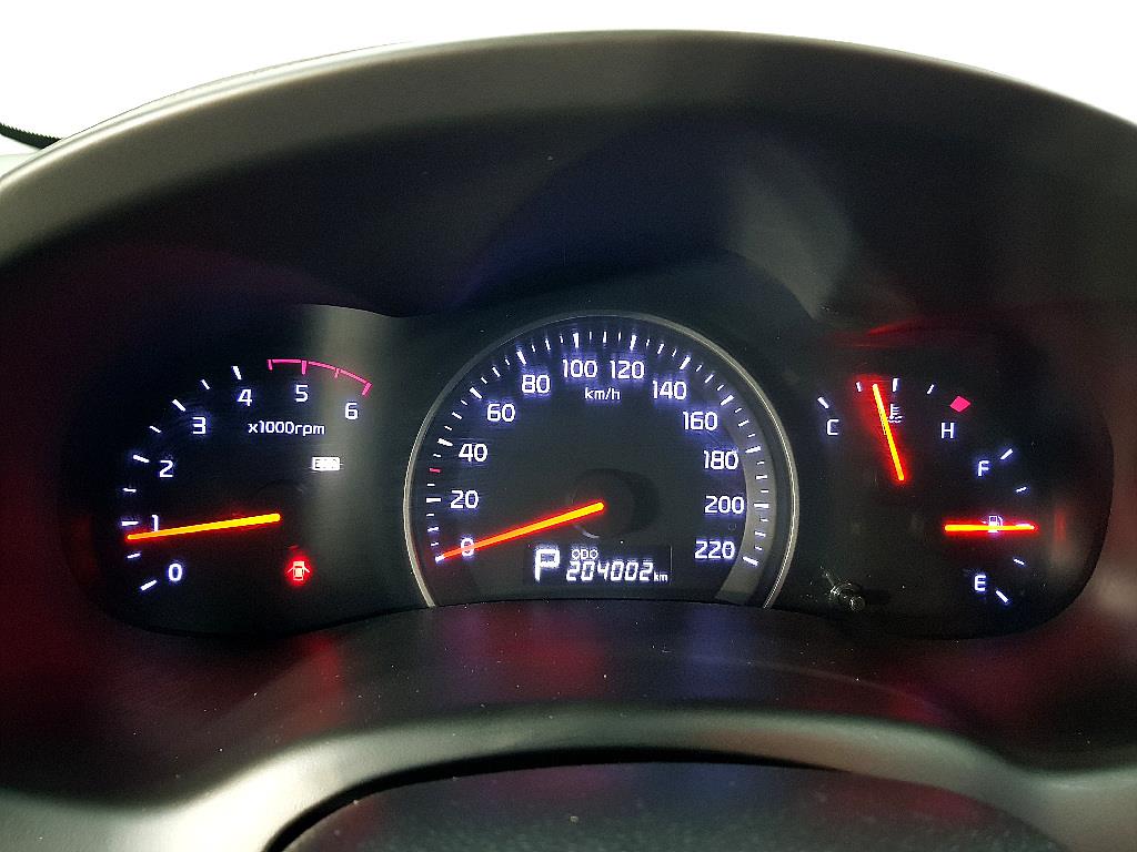 KIA Carnival - Vista 7