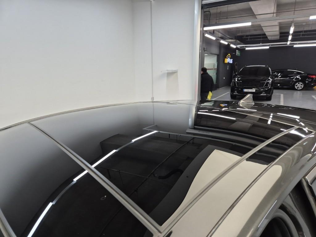 Genesis G70 - Vista 9