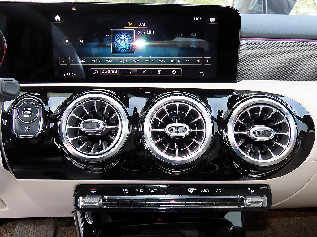 Mercedes Benz A Class 2021 Rojo - Importación desde Corea - HF Imports Iquique - Foto 13