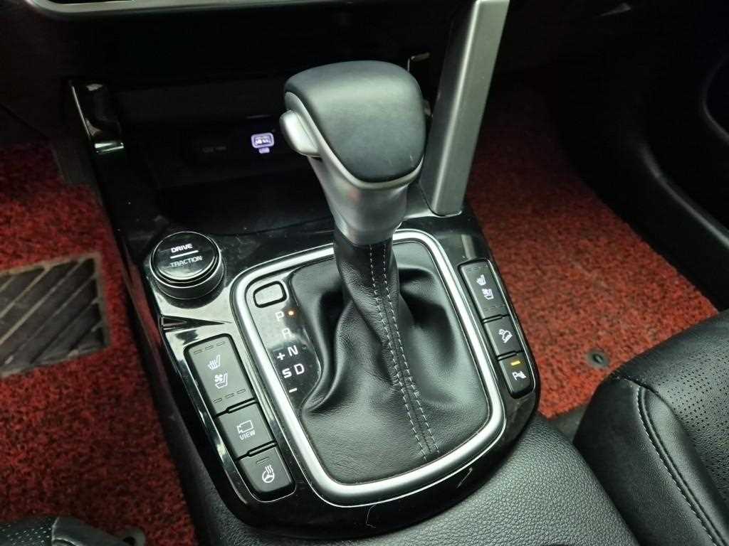 KIA Seltos - Vista 8