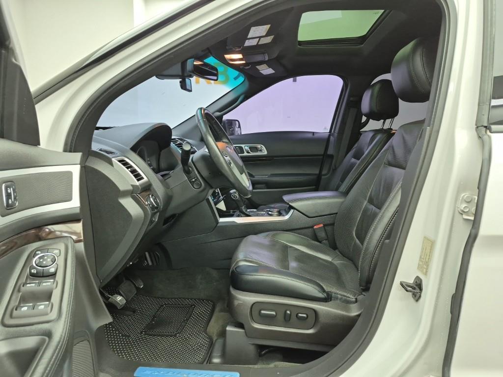 Ford Explorer - Vista 11