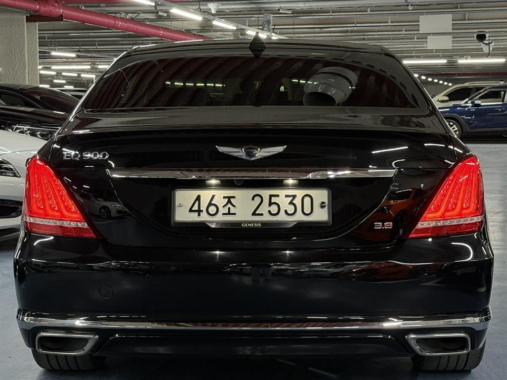 Genesis EQ900 - Vista 4