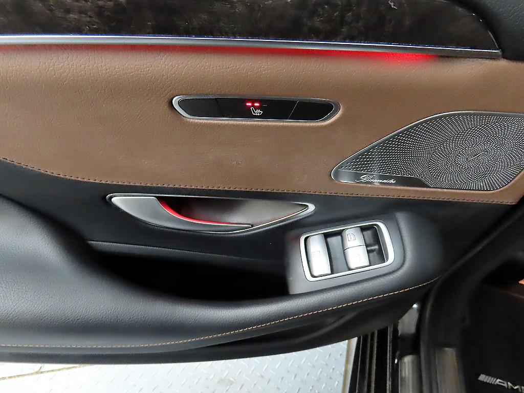 Mercedes Benz S Class - Vista 12