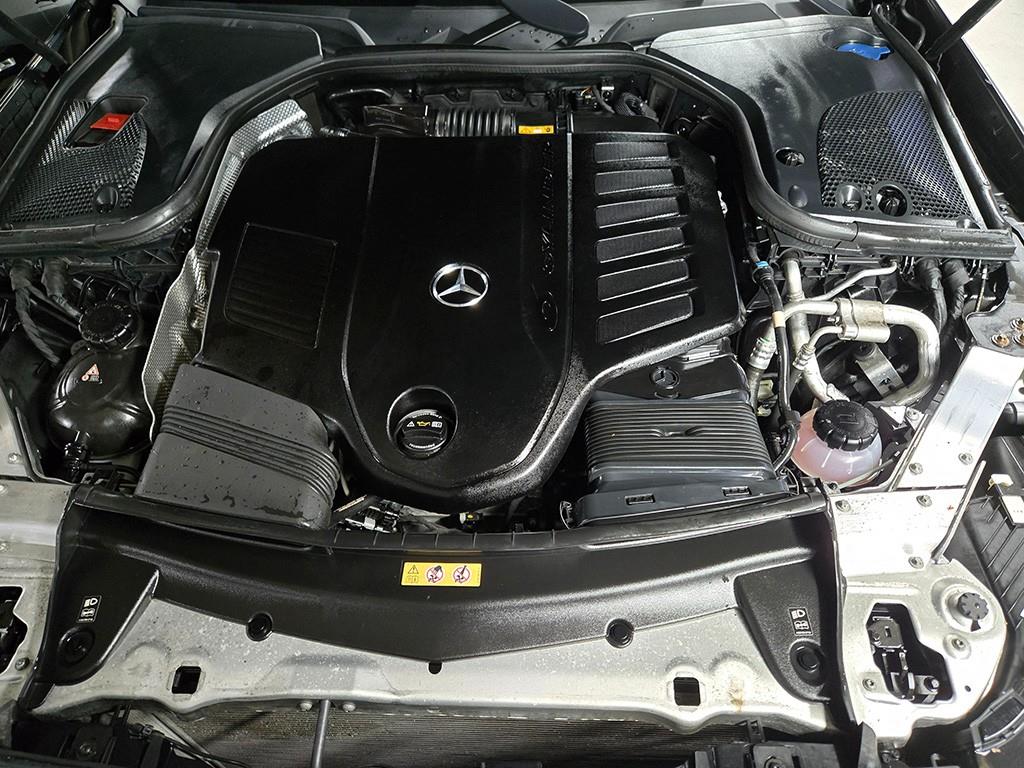 Mercedes Benz E class 2021 Negro - Importación desde Corea - HF Imports Iquique - Foto 19