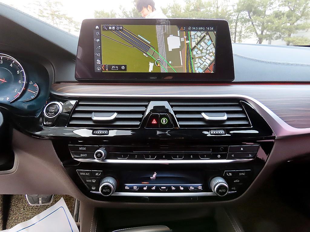 BMW 5 Series 2017 Blanco - Importación desde Corea - HF Imports Iquique - Foto 13