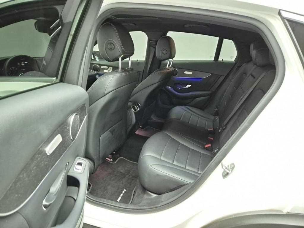 Mercedes Benz GLC Class - Vista 12