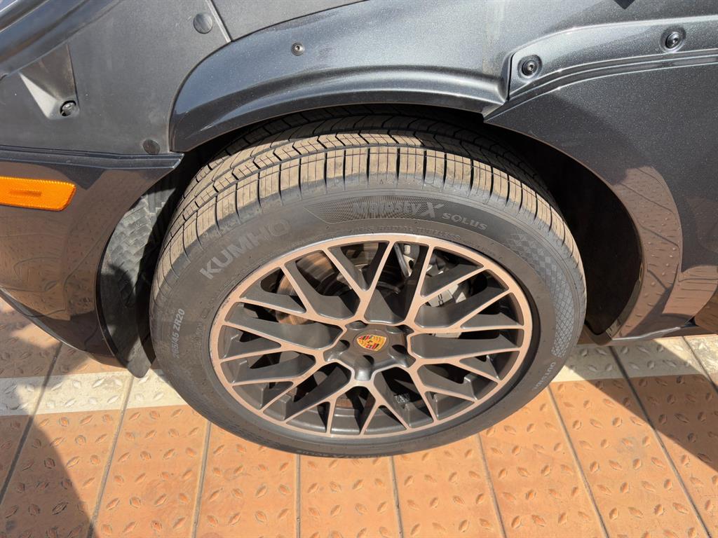 Porsche Macan - Vista 8