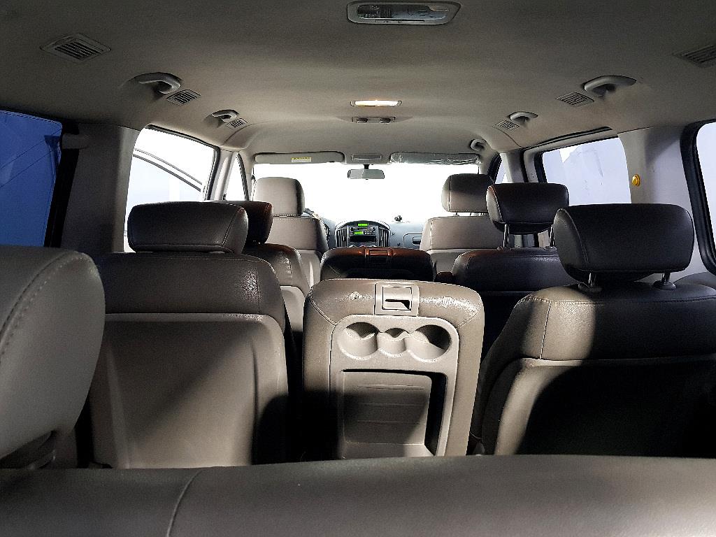 HYUNDAI Starex 2010 Blanco - Importación desde Corea - HF Imports Iquique - Foto 16